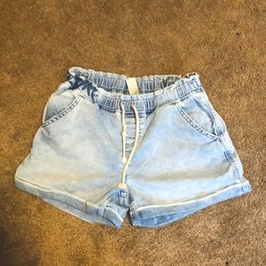 Girls shorts 14/16 (small stain on back)